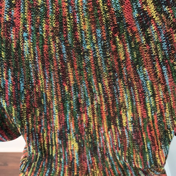 Forever 21 Rainbow Flutter Sleeve Knit Top Size S - Picture 5 of 8